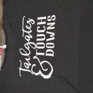 Tailgates and Touchdowns​